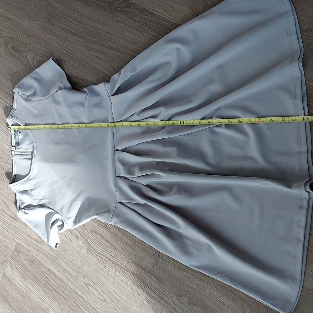 Jamby Styles small shirt sleeve midi dress grey pleated front - Picture 11 of 11